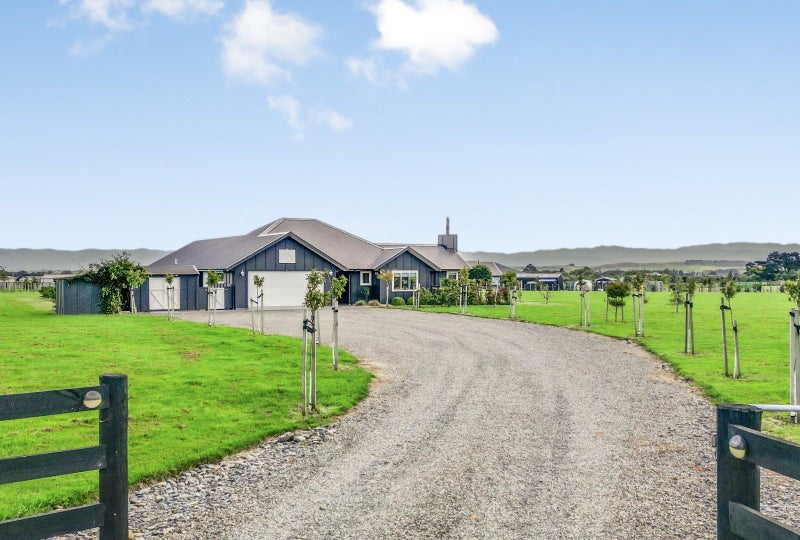26 Romina Way, Martinborough - Carousel 1