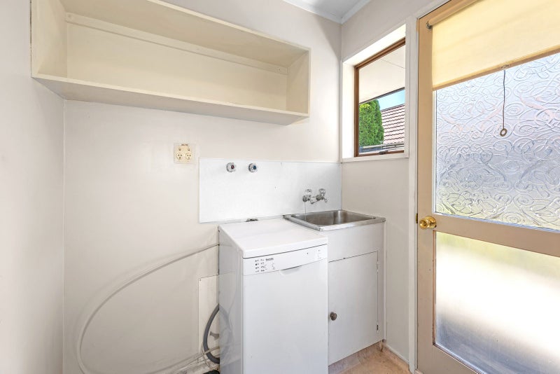 17B Norfolk Street, St Albans, Christchurch - Carousel 12