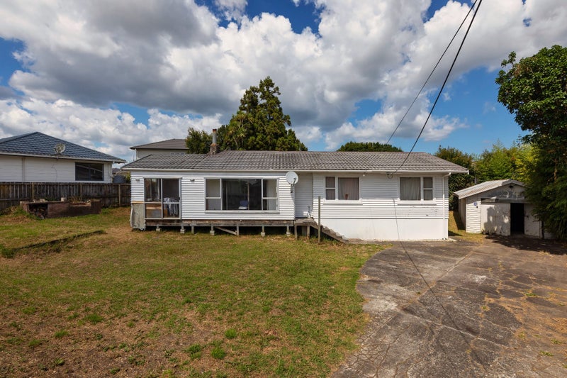 54 St Leonards Road, Kelston, Auckland - Carousel 1