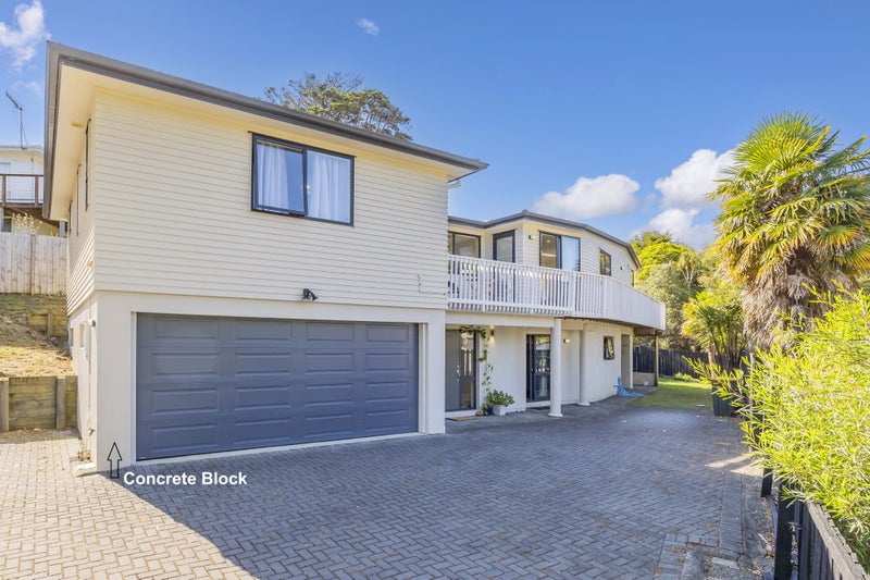 51A Totaravale Drive, Totara Vale, Auckland - Carousel 1