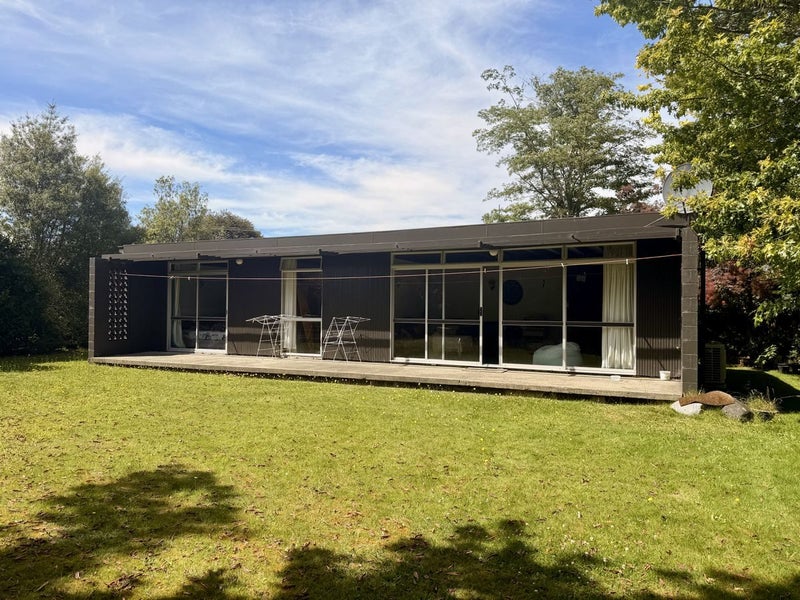 11 Matai Street, Te Anau, Te Anau - Carousel 1