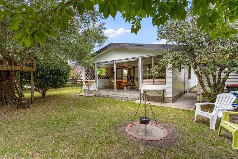 218 Patuwai Drive, Whangamata - Carousel 1