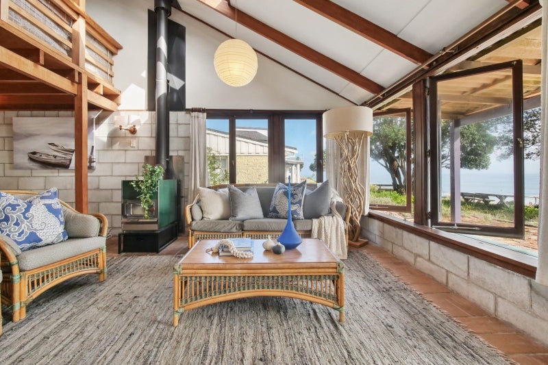 135 Karewa Parade, Papamoa Beach, Papamoa - Carousel 2