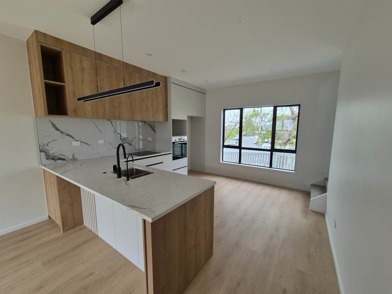 88C Sunnynook Road, Sunnynook, Auckland - Carousel 2