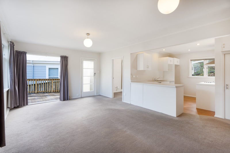 3 Vautier Avenue, Wadestown, Wellington - Carousel 2