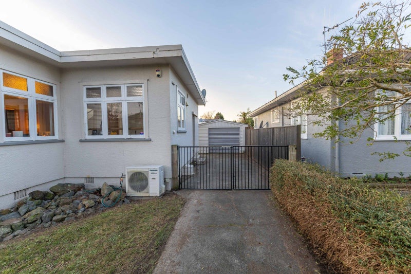 95 Churchill Avenue, Hokowhitu, Palmerston North - Carousel 8