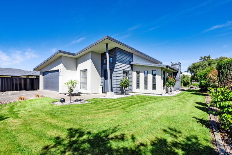 11 Northside Drive, Waikiwi, Invercargill - Carousel 1