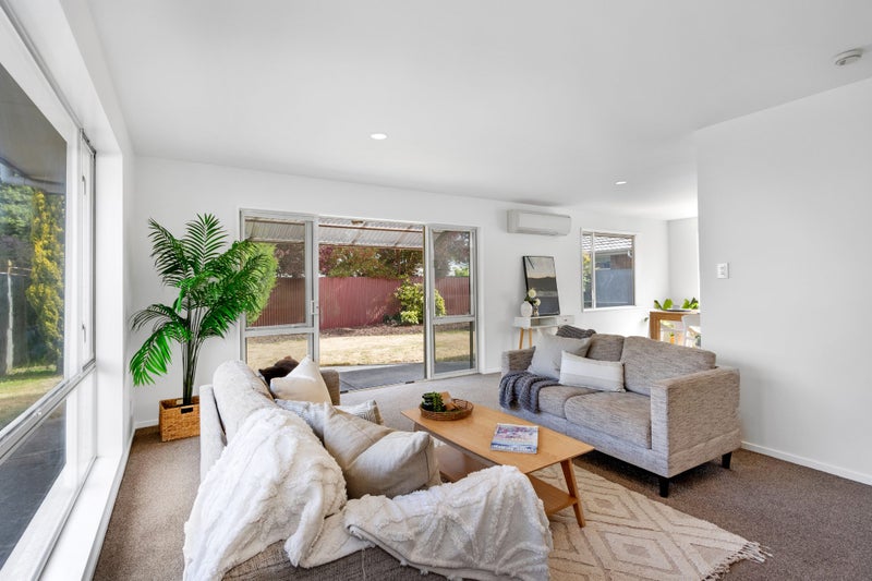 2/20 Studholme Street, Somerfield, Christchurch - Carousel 1