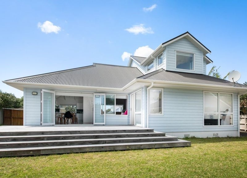 5 Wakanoi Place, Bowentown, Waihi Beach - Carousel 1