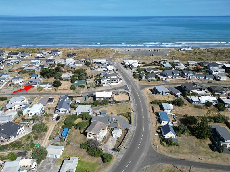 22 Nelson Street, Foxton Beach, Foxton - Carousel 2