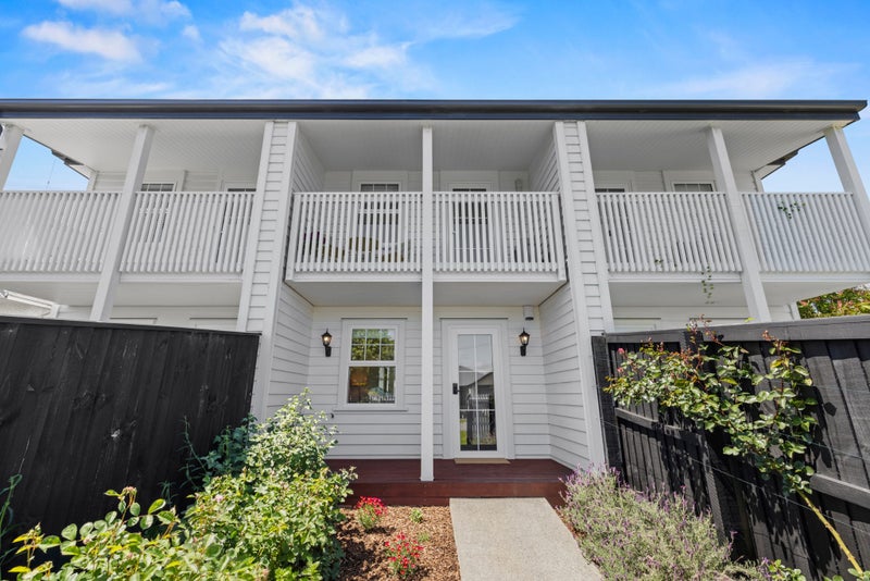 2/42 Woodville Street, Edgeware, Christchurch - Carousel 2