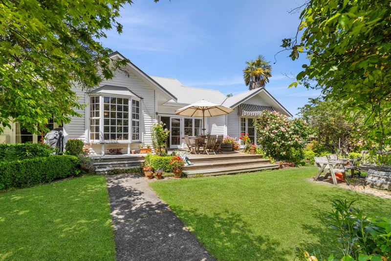 11 Weka Road, Tasman, Upper Moutere - Carousel 1