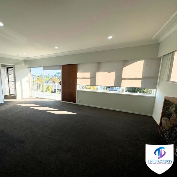 6 Anita Avenue, Mount Roskill, Auckland - Carousel 2