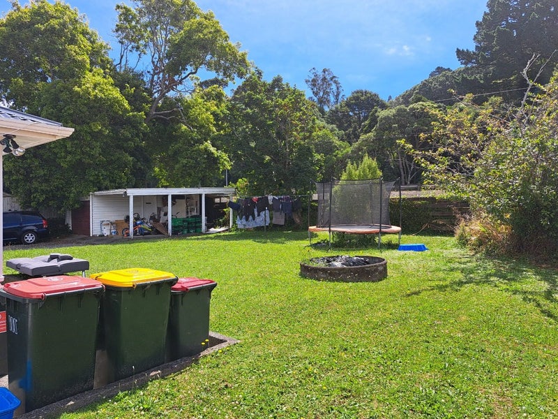 1/27 Pharazyn Street, Melling, Lower Hutt - Carousel 12