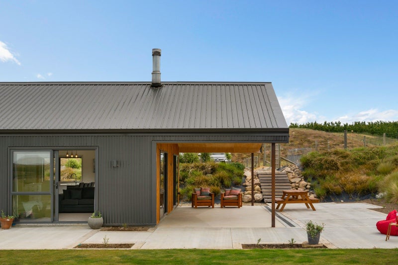 45 Stella Way, Waikerikeri, Alexandra - Carousel 1