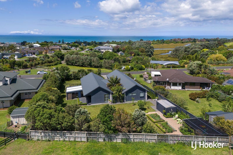 131 Koutunui Road, Athenree, Katikati - Carousel 29