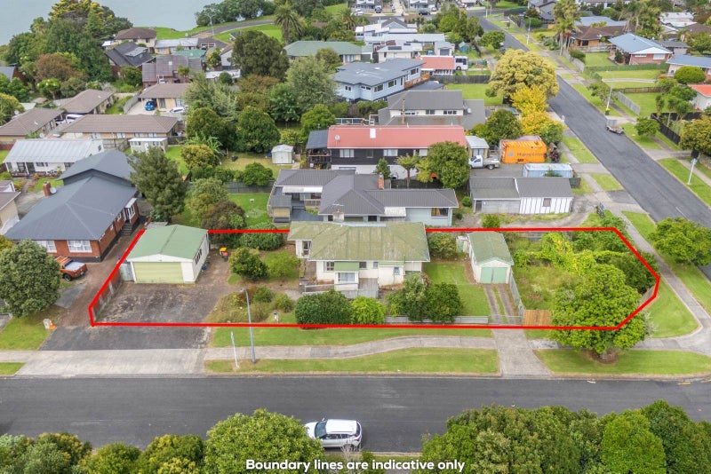 19 Estuary Road, Weymouth, Auckland - Carousel 1
