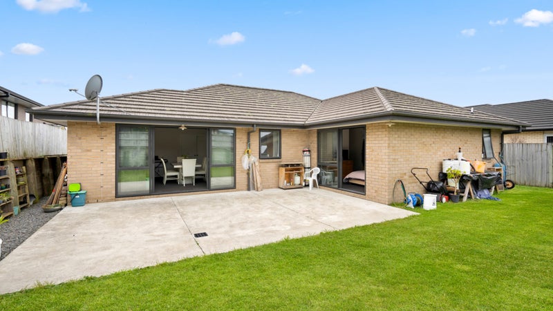 262 Dixon Road, Fitzroy, Hamilton - Carousel 13