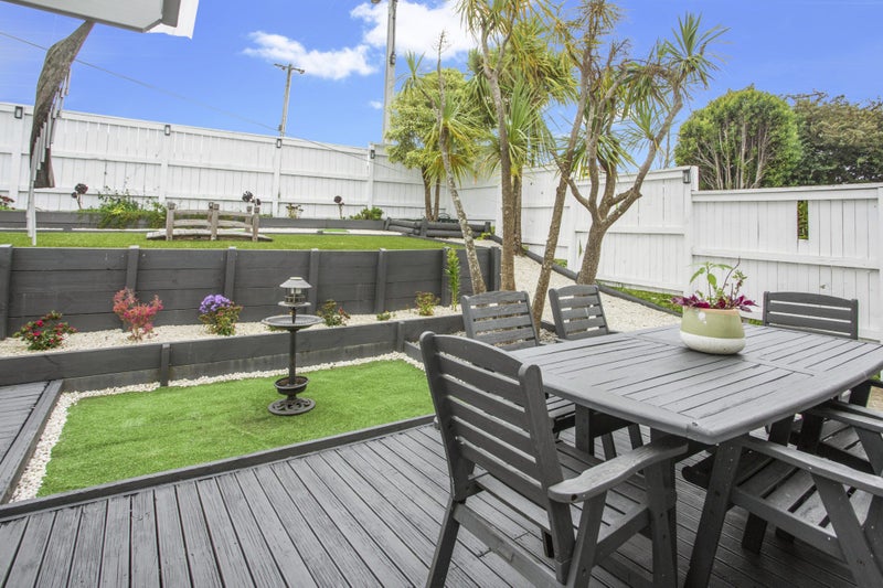 8 Parfitt Street, Mount Roskill, Auckland - Carousel 1