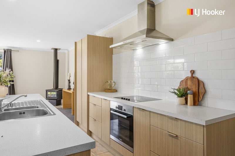 1B Westgate, Corstorphine, Dunedin - Carousel 2