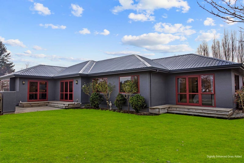 46 York Road, Riversdale, Riversdale - Carousel 2