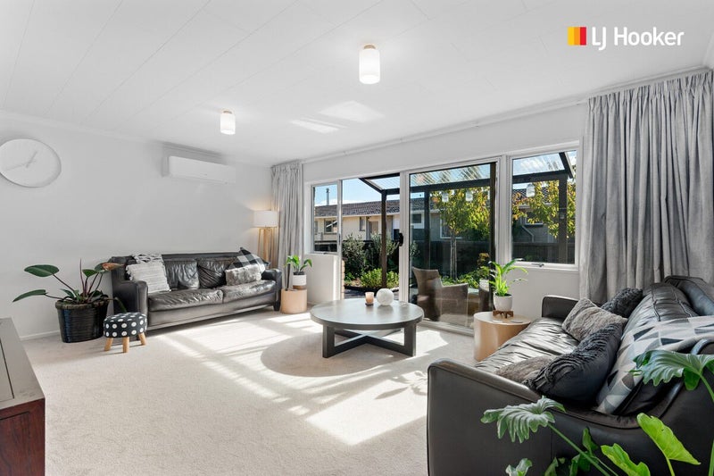 35 Kinmont Crescent, Kinmont Park, Mosgiel - Carousel 2
