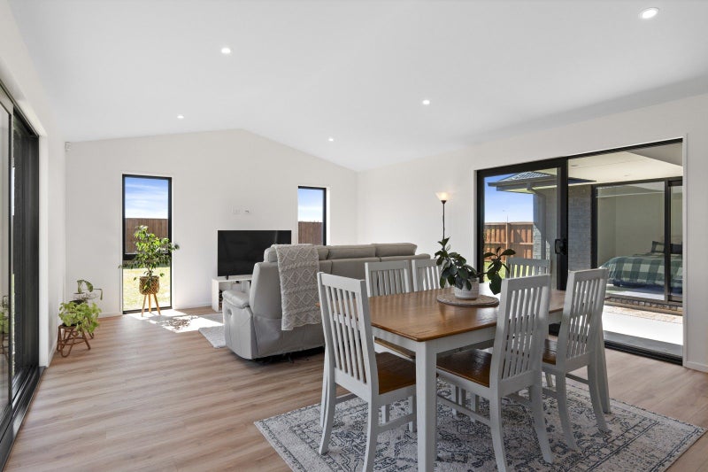 52 Eric Crozier Road, Darfield, Darfield - Carousel 2