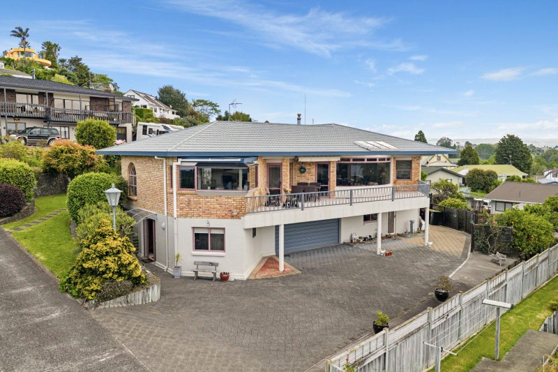 3 Keam Way, Welcome Bay, Tauranga - Carousel 1
