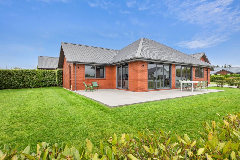 1 Clifford Close, Leamington, Cambridge - Carousel 11