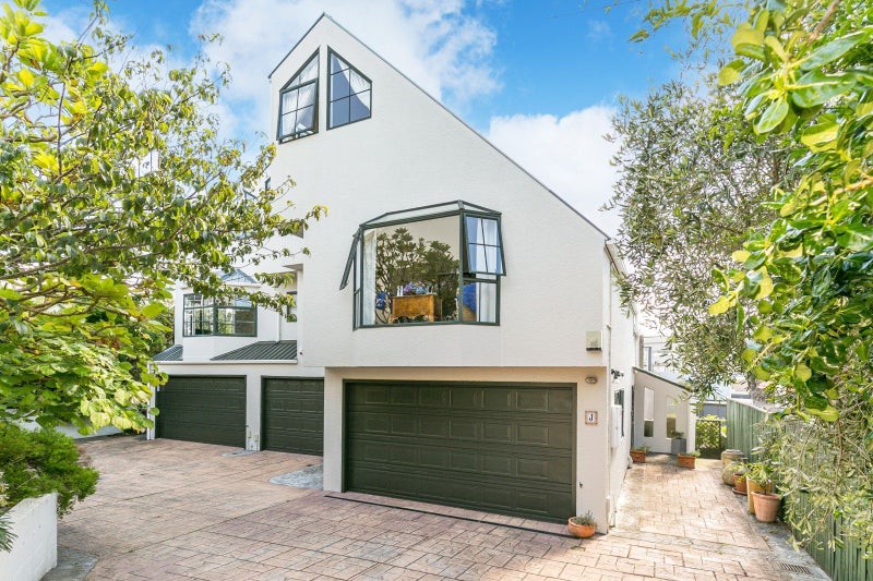 16J Hobson Street, Thorndon, Wellington - Carousel 1