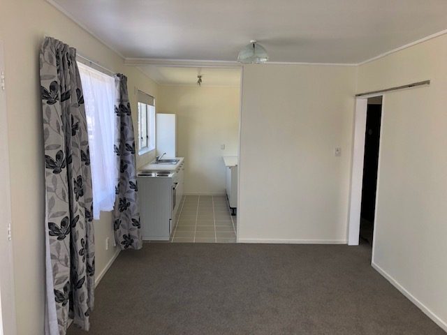 1/6 Cockburn Street, Kilbirnie, Wellington - Carousel 1