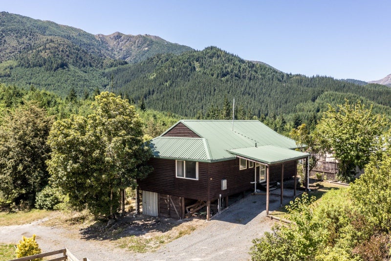 20 Acheron Heights, Hanmer Springs, Hanmer Springs - Carousel 1