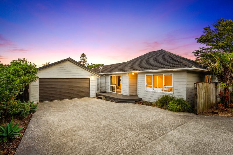 50A Godley Road, Green Bay, Auckland - Carousel 2