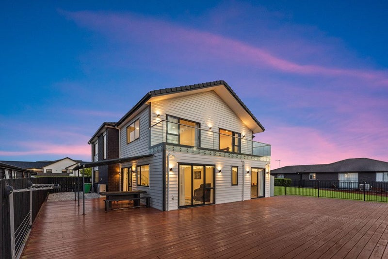 16 Wheriko AVE, glenbrook, Glenbrook - Carousel 2