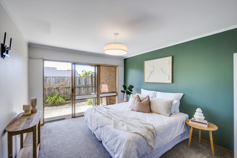 16 Ngarimu Crescent, Taradale, Napier - Carousel 2