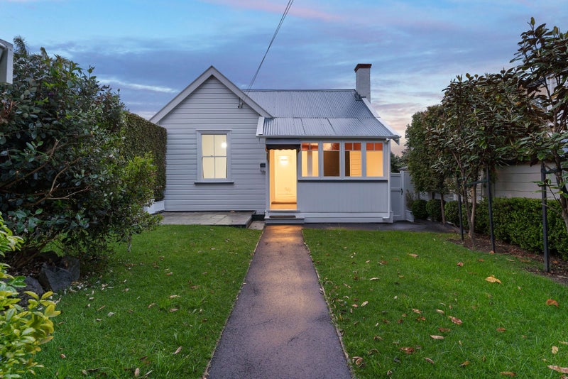 18 Sentinel Road, Herne Bay, Auckland - Carousel 2