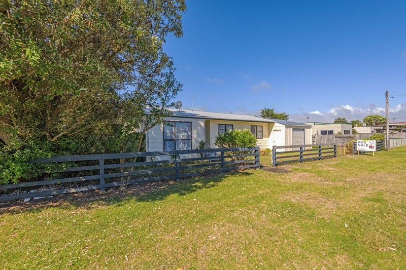 3 Ruanui Street, Himatangi Beach, Himatangi Beach - Carousel 1