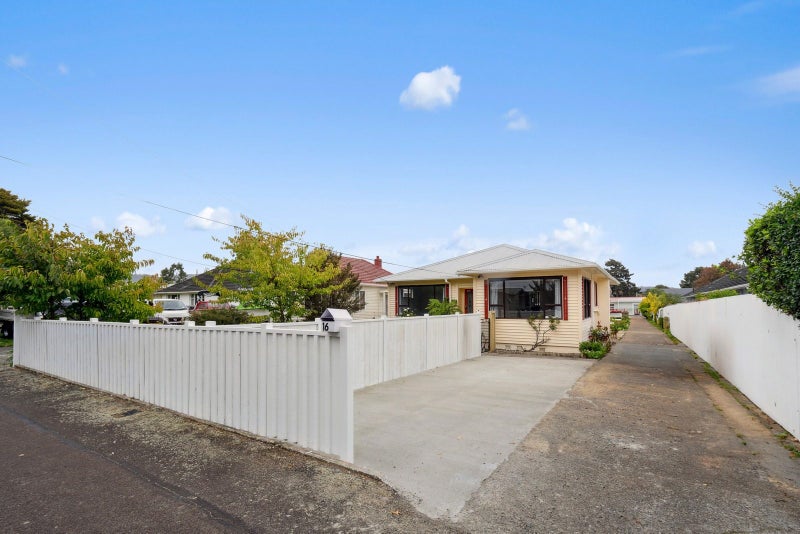 16 Tawai Street, Trentham, Upper Hutt, Wellington - Carousel 1