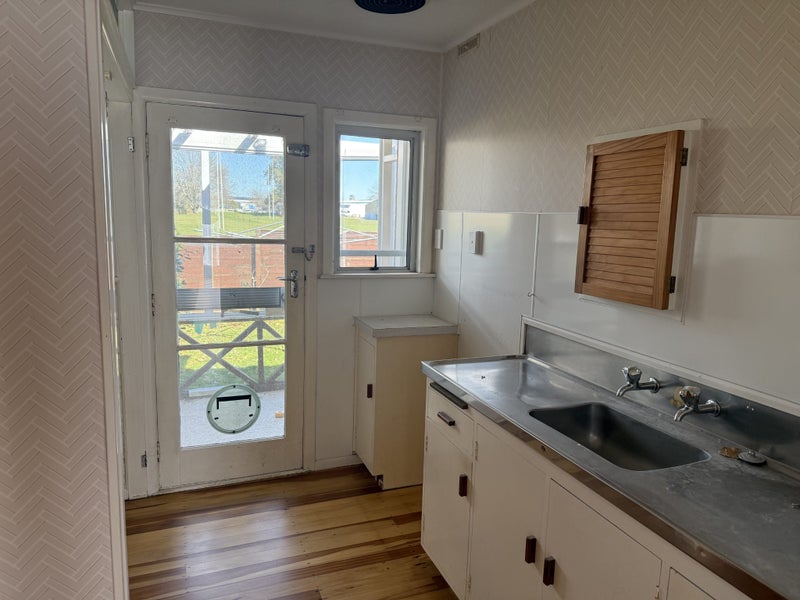 6A Hugh Place, St Andrews, Hamilton - Carousel 4