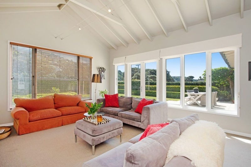 19 Ventnor Street, Seatoun, Wellington - Carousel 2
