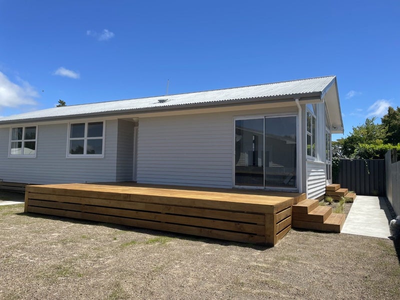 2 Nicholson Street, Mayfair, Hastings - Carousel 2