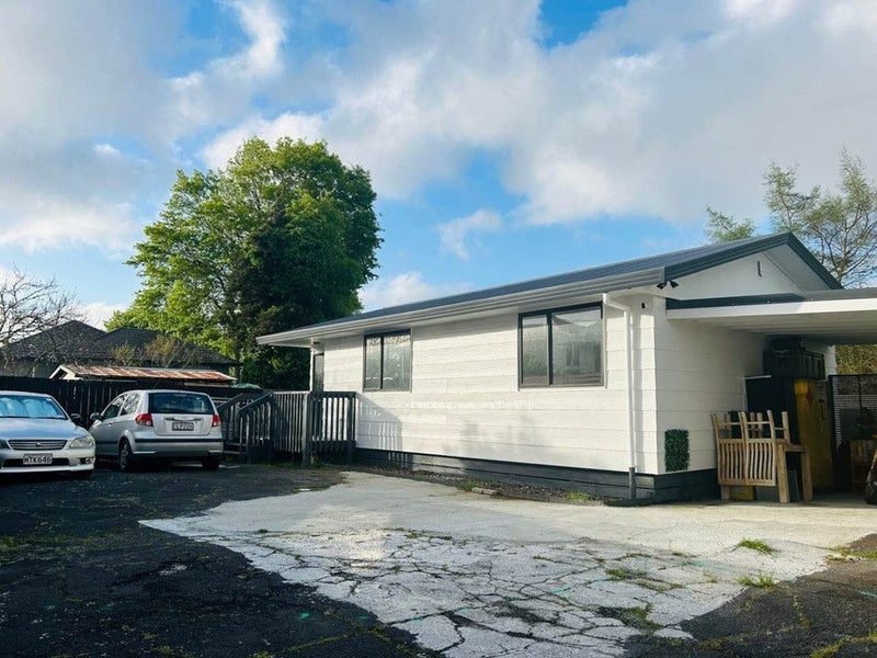 2/12 Greenhaven Avenue, Papakura, Auckland - Carousel 12