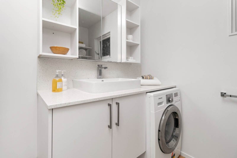 7/27 Wallace Street, Herne Bay, Auckland - Carousel 15