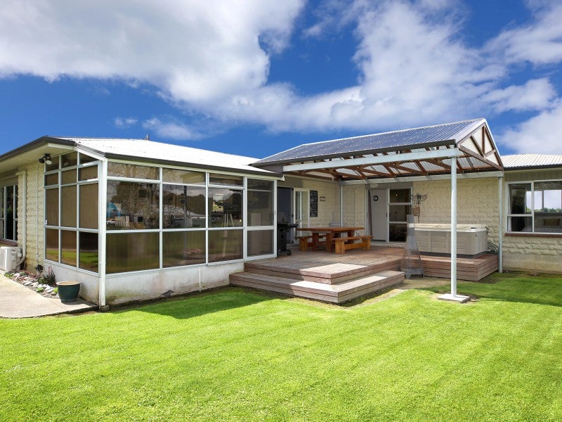 77 School Road, Clive, Clive - Carousel 2