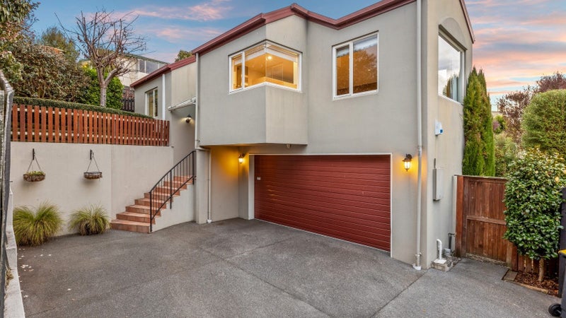 3A Willow Dell, Westmorland, Christchurch - Carousel 1