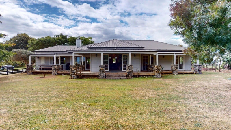 22 Kebbell Terrace, Ohau - Carousel 1