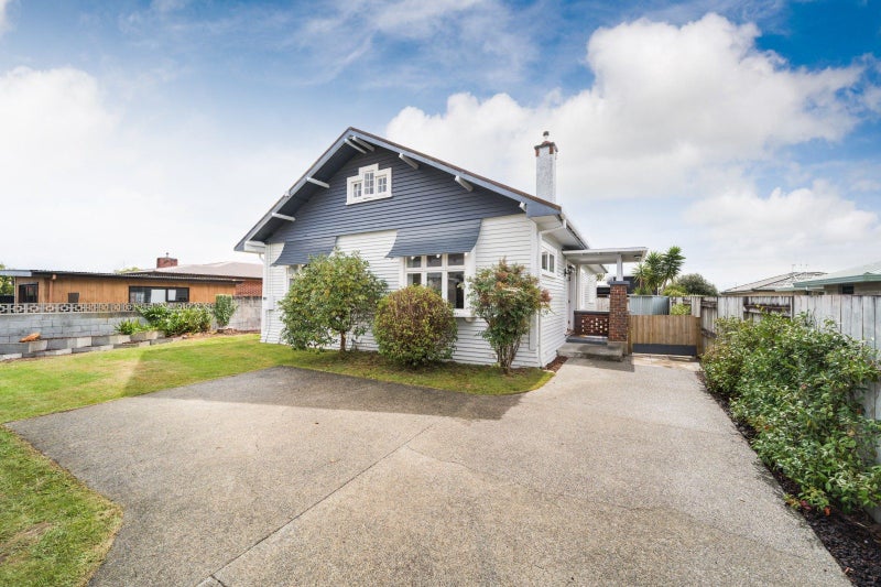 643 Ferguson Street, Terrace End, Palmerston North - Carousel 1