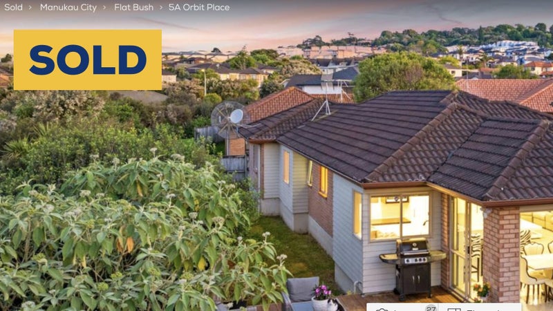 5A Orbit Place, Flat Bush, Auckland - Carousel 1
