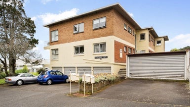 4/13 View Road, Mount Eden, Auckland - Carousel 1