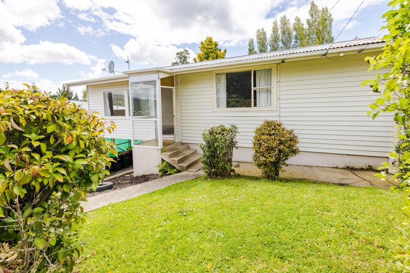 80 Koremata Street, Green Island, Dunedin - Carousel 2